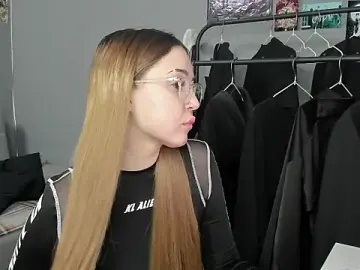 VanessaRosewood  live sex cam