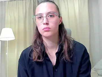 VivianCoskrey  live sex cam
