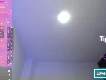 Sweety_milk_  live sex cam