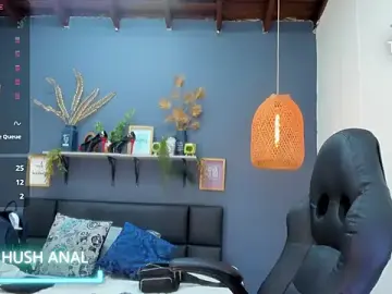 Yessila_parker  live sex cam