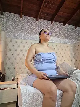 Allice_Evens  live sex cam