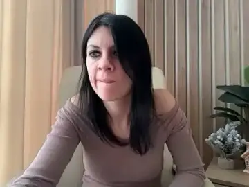 InjaAtHome  live sex cam