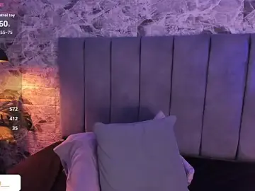 Moon__kittyy  live sex cam