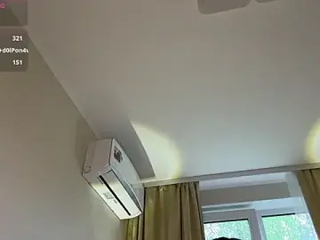 NguyetHankey  live sex cam