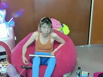 Skinygirl  live sex cam