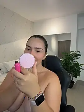 Ava_blue  live sex cam