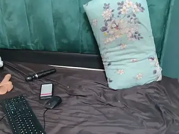 BlackSexQueenX  live sex cam