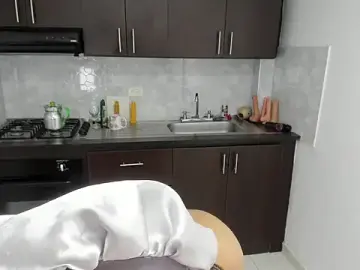 Luna_Dumont  live sex cam