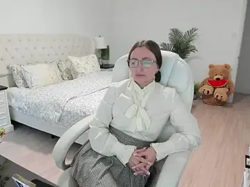 Vika73  live sex cam