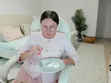 Vika73  live sex cam