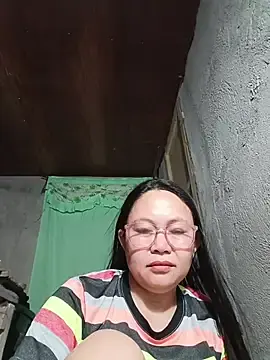 Hotpinay_45  live sex cam