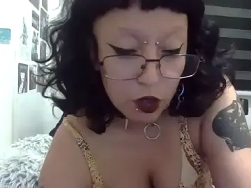 Kinkydolly666  live sex cam