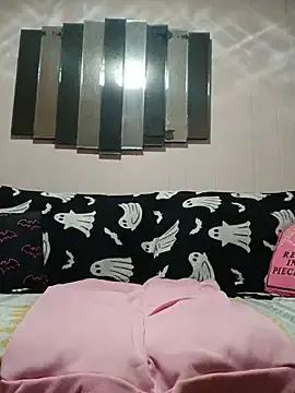Phoenix_spinz  live sex cam