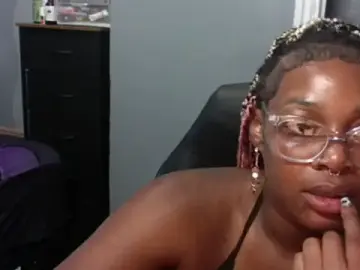 Richoffeka  live sex cam