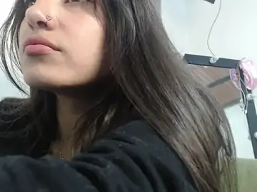 Skinny_sweet2411  live sex cam