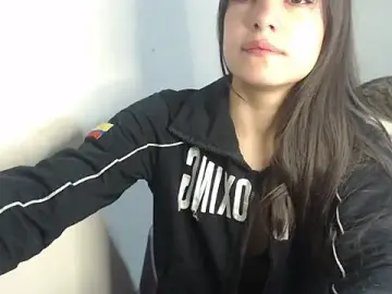 Skinny_sweet2411  live sex cam