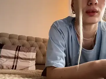 ArielPeals  live sex cam