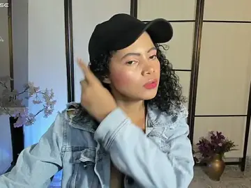 EmmaRay3  live sex cam