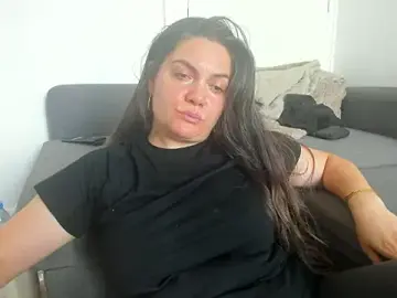 Squirtlady38  live sex cam