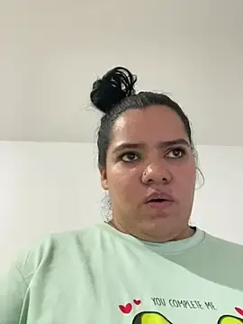 NaniGgold  live sex cam