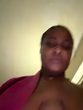 Realwetpussy  live sex cam