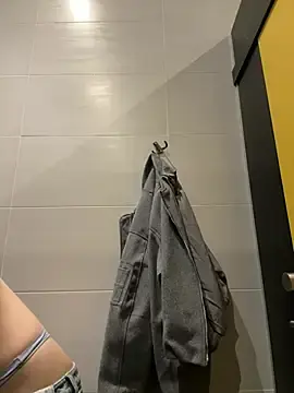 ValenciaShock  live sex cam