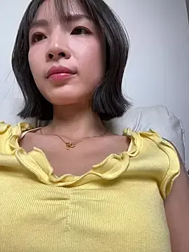 Yaobaobao  live sex cam