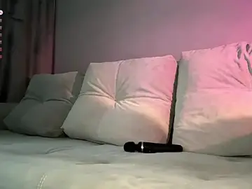 Auroralgnis  live sex cam