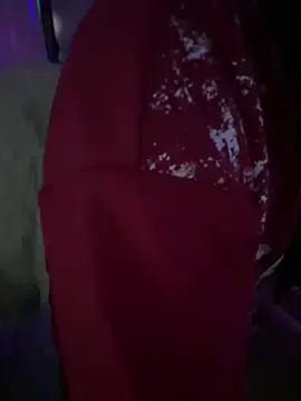 Bong-g  live sex cam