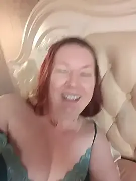 GoddessLara  live sex cam