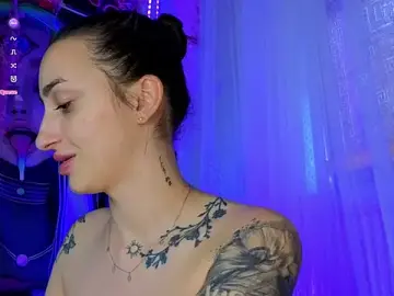 ItsMolly  live sex cam
