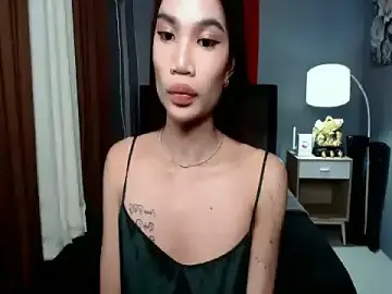 NaughtyKriselda  live sex cam