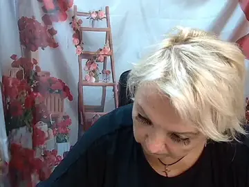 RenataDaster  live sex cam