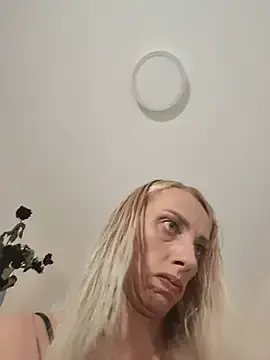 Yourdreams666999  live sex cam