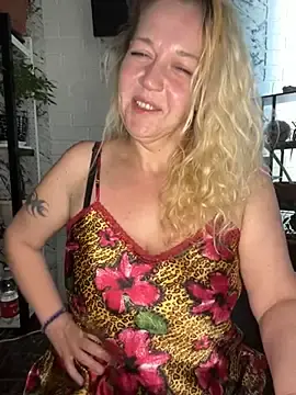 JenniferCarmen  live sex cam