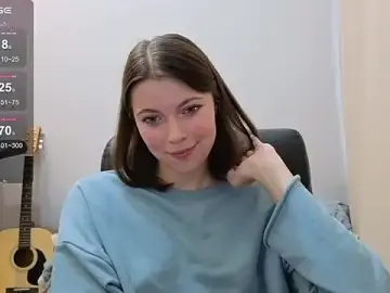 LoriYates  live sex cam
