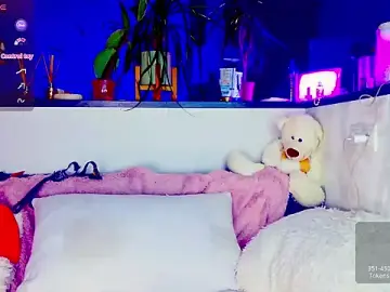 _JuliaSpace_  live sex cam