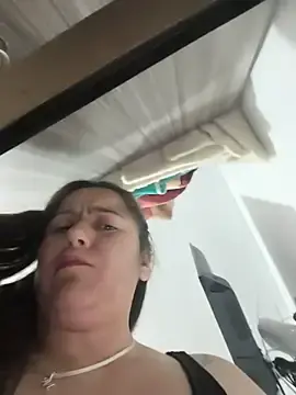 Erika-sm  live sex cam