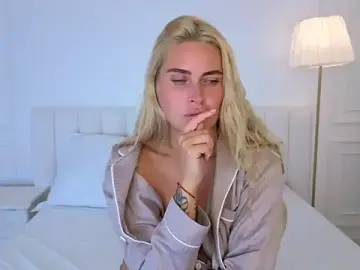 MiaMilfX  live sex cam