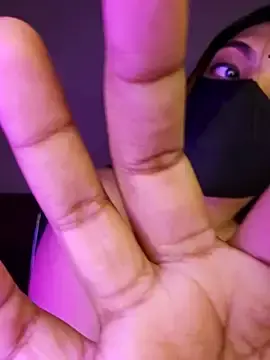 Olivia3  live sex cam