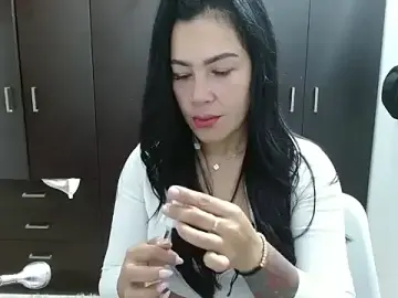 Scarlett_XXXX  live sex cam