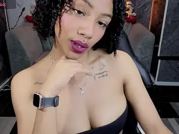 Violeth_b  live sex cam