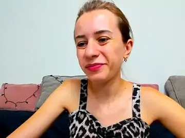 Alisaakiss  live sex cam