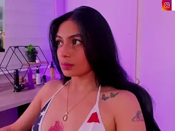 Lilith_petit_  live sex cam