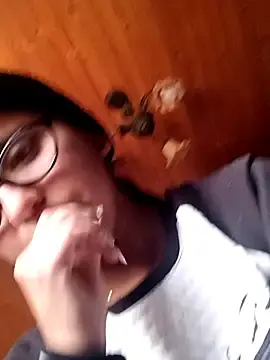 Alisha_Gamskar13  live sex cam
