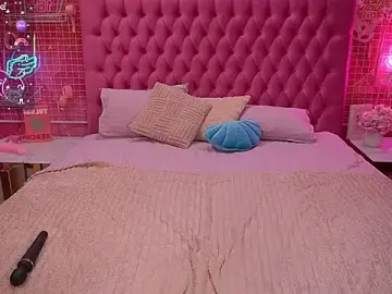 ChloeBrightt  live sex cam