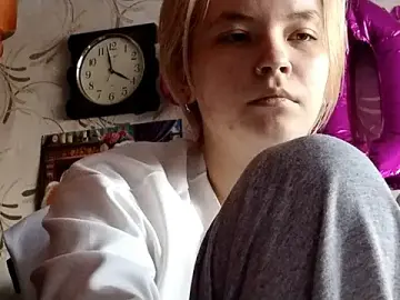 Kirawannavibe  live sex cam