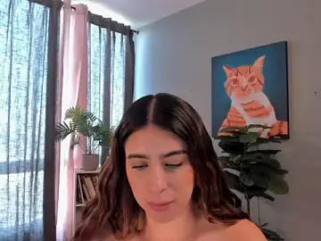 LiaPearce  live sex cam