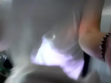 Lola_137  live sex cam