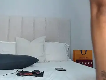 Pinkpyssy  live sex cam